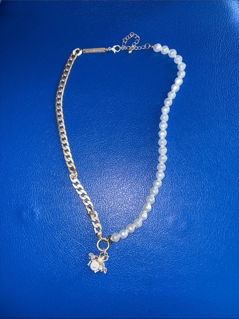 18” Half Pearl Half Gold Chain, Gold Bee with White Necklace